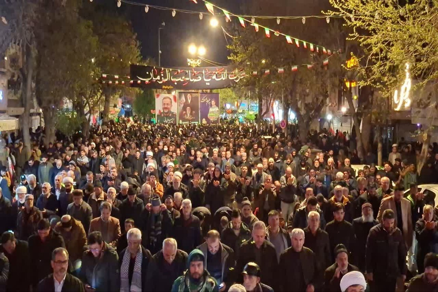 تصاویر/ برپایی نماز و قرائت دعای استغاثه امام زمان (عج) در خراسان‌شمالی