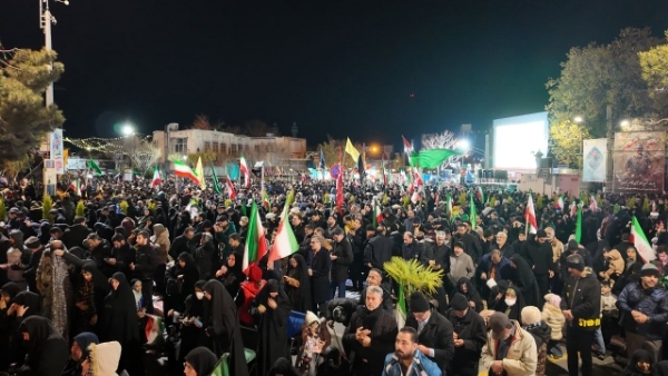 تصاویر/ قرائت نماز استغاثه به ساحت مقدس امام زمان (عج) در اراک