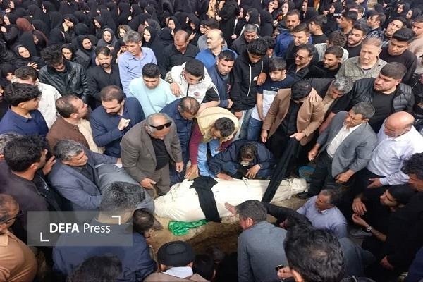 تشییع پیکر  مطهرشهید «جواد ضرونی» در کوهدشت+ عکس