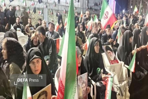 ویژه‌برنامه بزرگداشت ۴۰ شهید جنگ رمضان در قزوین برگزار شد