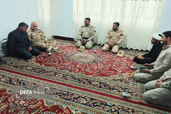 سردار شجاع: خانواده شهدا ستون خیمه نظام اسلامی هستند