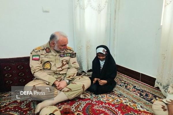 سردار شجاع: خانواده شهدا ستون خیمه نظام اسلامی هستند