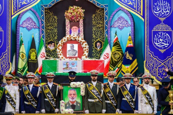 تصاویر/ تشییع با شکوه سرباز اهل بیت (ع) در آستان کریمه اهل بیت (س)