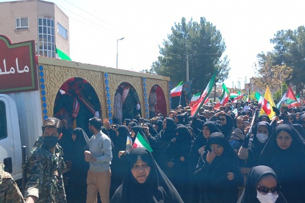 تصاویر/ پیکر «رضا اورادی»؛ از میدان امام خمینی تا ابدیت در گلزار شهدای بیرجند تشییع شد