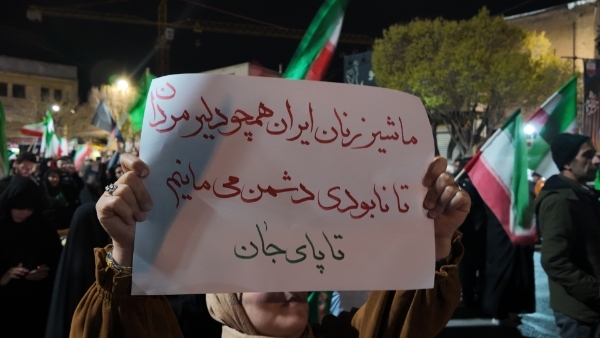 تصاویر/ مردم اراک بعد از سی و پنج شب همچنان در صحنه اند