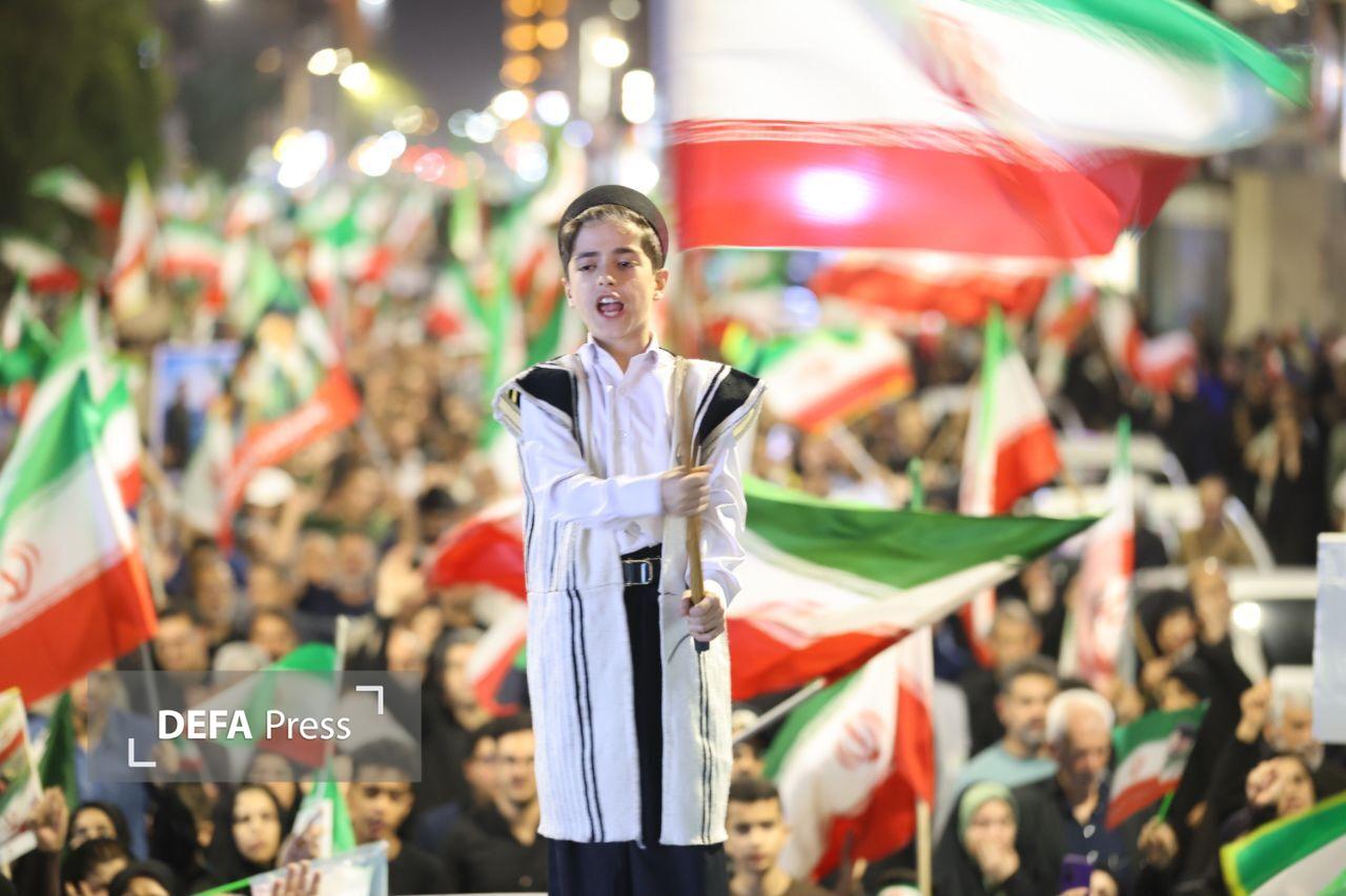 فرمانده موج ها در شهر حماسه ها آرام گرفت + تصاویر