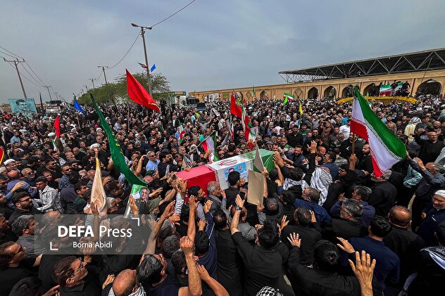 تشییع پیکر دریابان شهید تنگسیری در آبادان