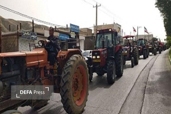 رژه تراکتور سواران پلدختری در حمایت از انقلاب رژه تراکتور سواران پلدختری در حمایت از انقلاب