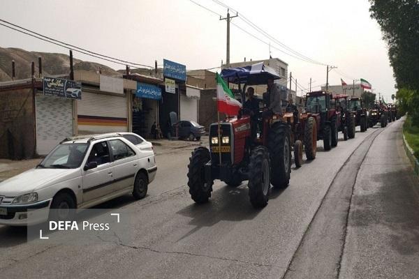 رژه تراکتور سواران پلدختری در حمایت از انقلاب رژه تراکتور سواران پلدختری در حمایت از انقلاب