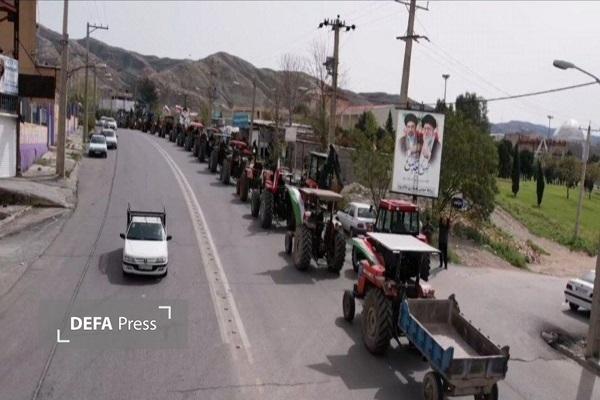 رژه تراکتور سواران پلدختری در حمایت از انقلاب رژه تراکتور سواران پلدختری در حمایت از انقلاب