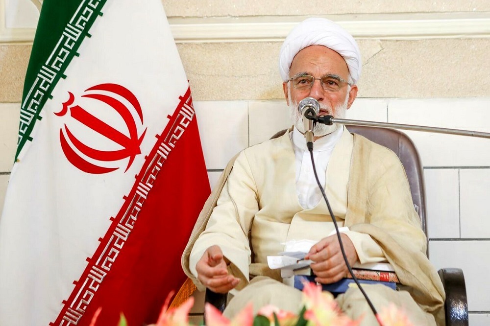 آیت الله دری نجف آبادی: ایران با قدرت پاسخ تهدیدات کودکانه آمریکایی‌ها را می‌دهد