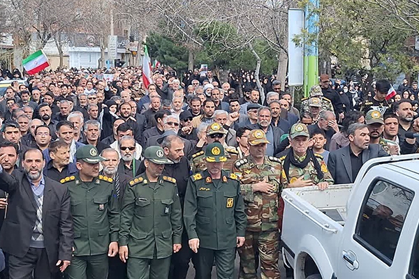 فیلم/ تشییع باشکوه شهید اقتدار اردبیل پس از اقامه نماز جمعه