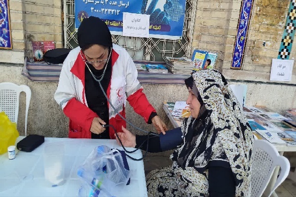 عشق به ایران در دل بحران؛ روایت حضور هلالاحمر در جنگ رمضان عشق به ایران در دل بحران؛ روایت حضور هلالاحمر در جنگ رمضان