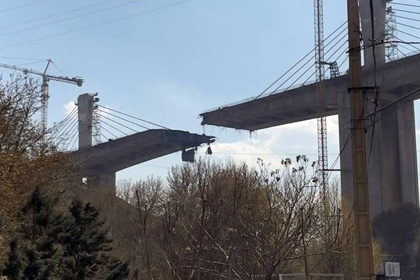 شهادت 13 نفر بر اثر حمله آمریکایی – صهیونی به پل B1 کرج