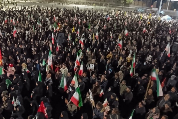 فیلم/ حضور مردم بیرجند در میدان اجتماعات شهید رئیسی