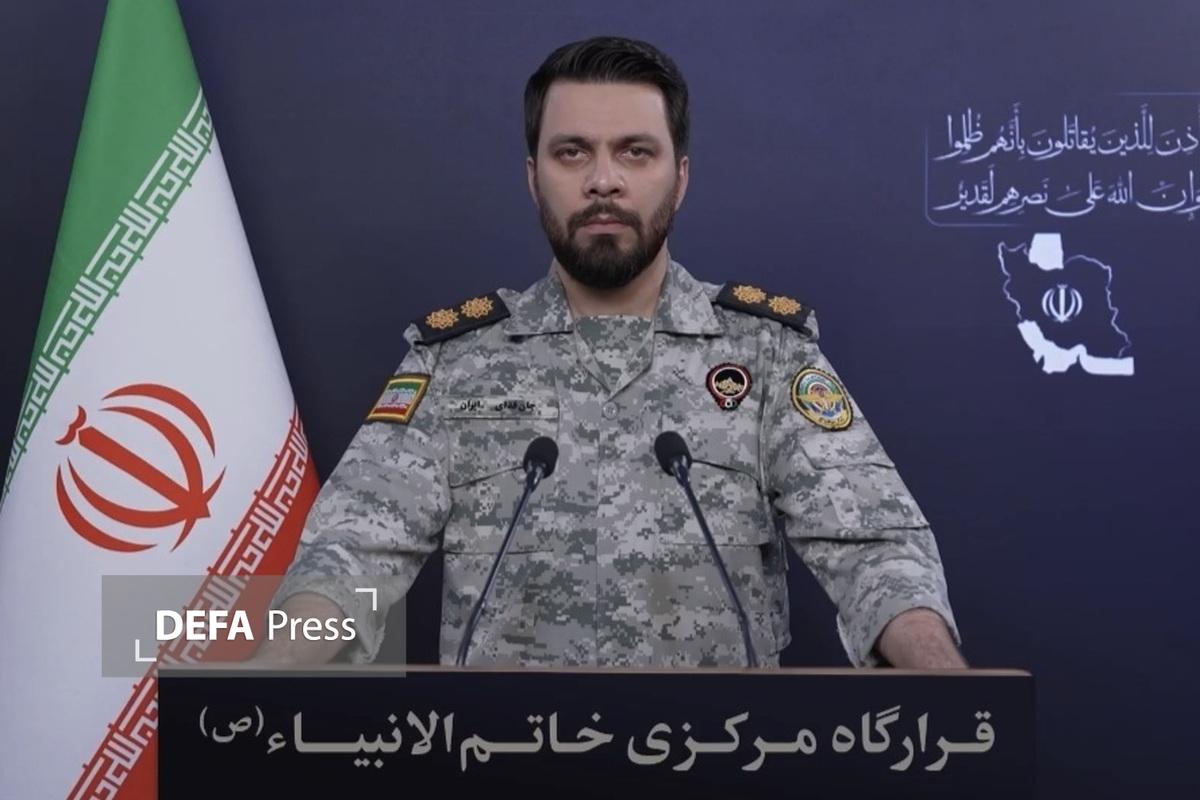 انهدام پرندههای دشمن متجاوز در جنوب اصفهان انهدام پرندههای دشمن متجاوز در جنوب اصفهان