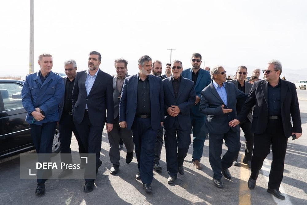 دکتر زندیه وکیلی: توسعه زیرساختها در شرایط جنگی نوعی رزم در برابر تهدیدات دشمن است+ تصویر دکتر زندیه وکیلی: توسعه زیرساختها در شرایط جنگی نوعی رزم در برابر تهدیدات دشمن است+ تصویر