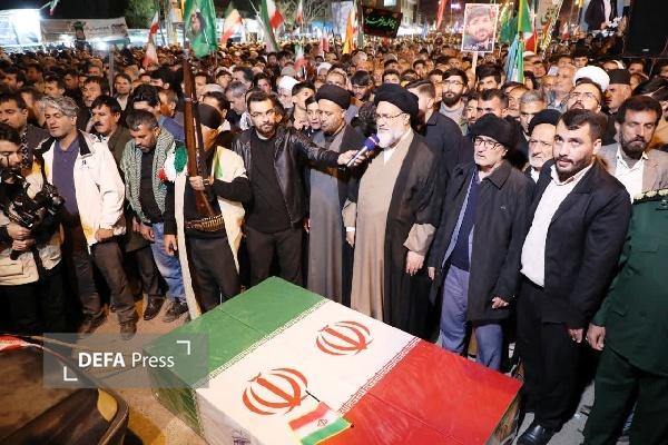 وداع باشکوه با شهدای جنگ رمضان در یاسوج+ تصاویر