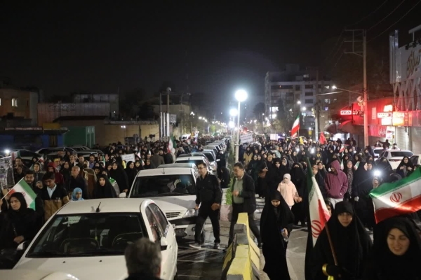تصاویر/ موج سی و ششم عملیات وعده صادق مردم ایلام در خیابان‌