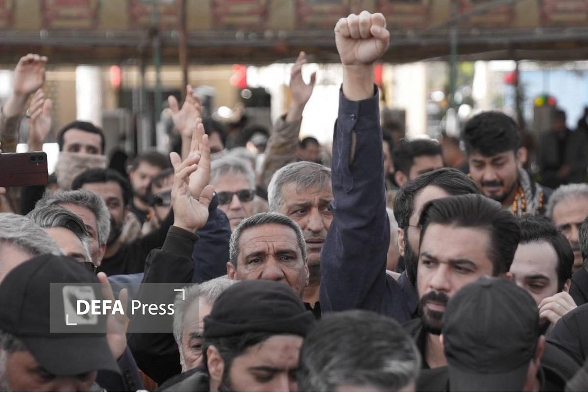 سی‌امین روز تشییع و خاکسپاری شهدای جنگ تحمیلی سوم در گلزار شهدای بهشت زهرای تهران