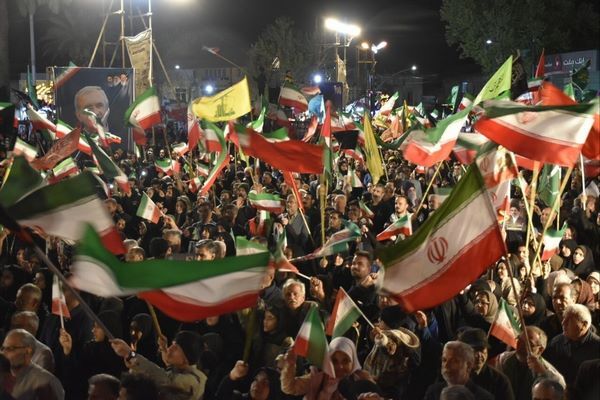 حماسه گرگانی ها در شب سی و ششمین؛ میدان وحدت، نوک مبارزه با استکبار+فیلم