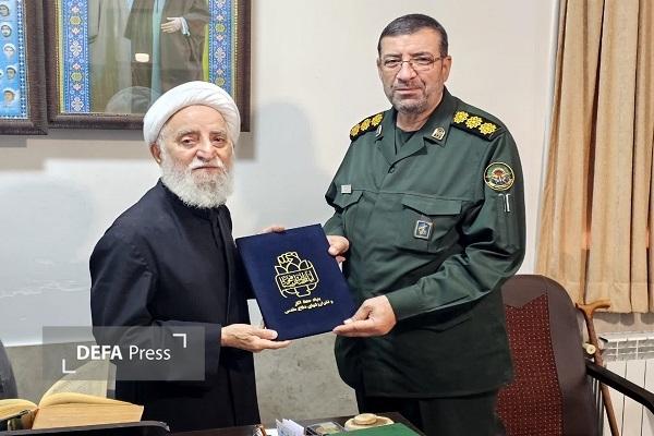 دیدار مدیرکل حفظ آثار و نشر ارزش‌های دفاع مقدس و مقاومت مازندران با پدر شهید «سلیمانی کوتنایی» + تصاویر