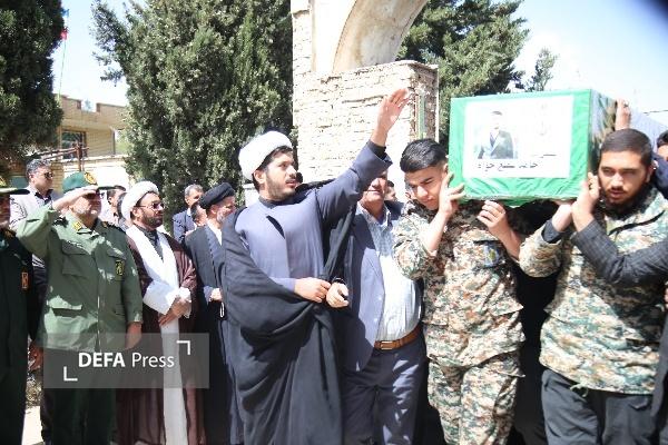 تشییع پیکر مطهر شهیدان «حامد شفیعی خواه» و «موسی عسکری نیا» در یاسوج + تصاویر