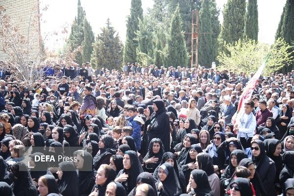 تشییع پیکر مطهر شهیدان «حامد شفیعی خواه» و «موسی عسکری نیا» در یاسوج + تصاویر