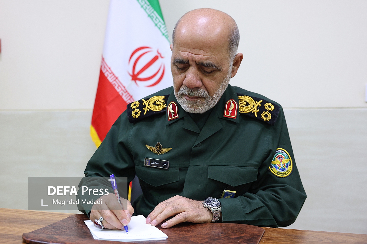 سرلشکر عبداللهی سرلشکر عبداللهی: شهید خادمی عمر خود را در راه پاسداری از امنیت کشور سپری کرد