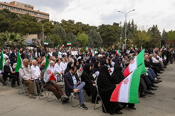 فیلم/ تجمع کادر سلامت در محکومیت حمله وحشیانه آمریکا و رژیم صهیونیستی به بیمارستان‌ها