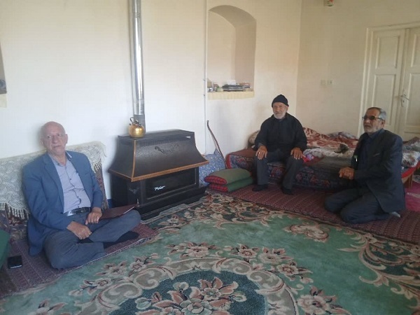 دیدار مدیرکل بنیاد شهید کرمان با خانواده شهدای جنگ رمضان در بردسیر و استخروئیه+تصاویر