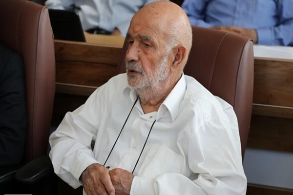 فیلم/ سردار جهادگر دارنده نشان فتح از فرمانده کل قوا در دوران دفاع مقدس، دار فانی را وداع گفت