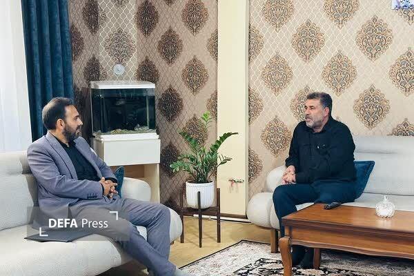 دیدار معاون فرهنگی اجتماعی مرزبانی خراسان رضوی با خانواده شهید «محمدحسین فنایی» + تصاویر