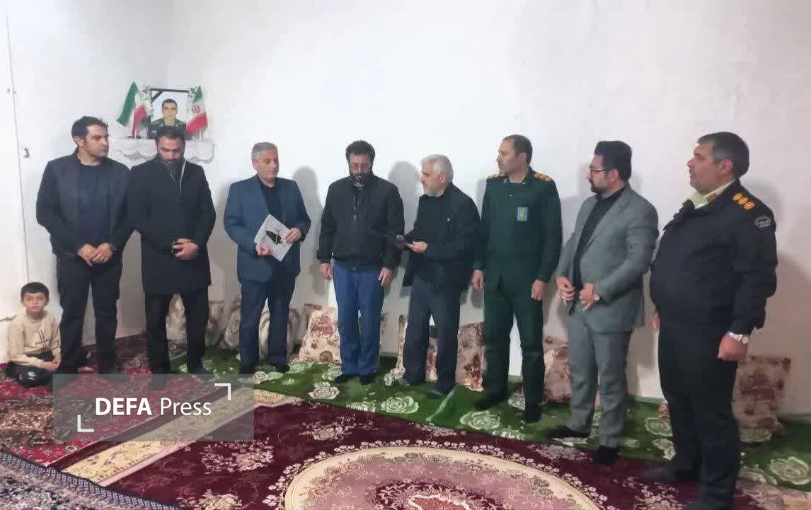 دیدار مدیرکل بنیاد شهید آذربایجان شرقی با خانواده شهدای والامقام «جنگ سوم تحمیلی» در هشترود