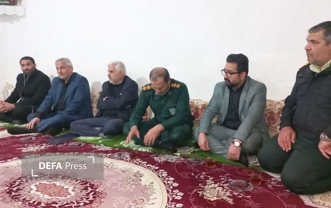 دیدار مدیرکل بنیاد شهید آذربایجان شرقی با خانواده شهدای والامقام «جنگ سوم تحمیلی» در هشترود