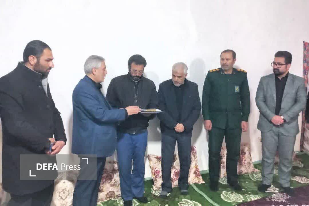 دیدار مدیرکل بنیاد شهید آذربایجان شرقی با خانواده شهدای والامقام «جنگ سوم تحمیلی» در هشترود