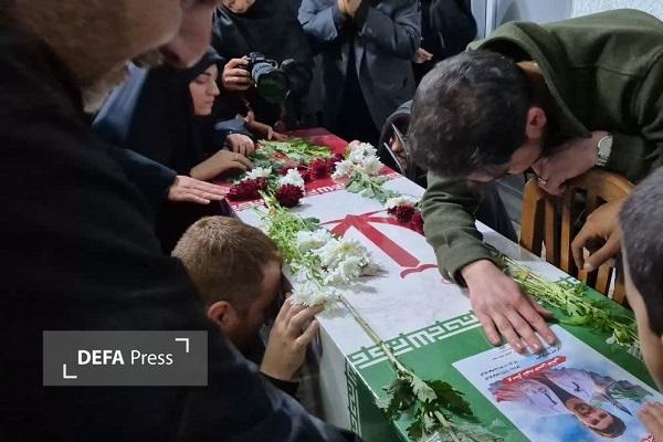 تشییع پیکر مطهر پرستار شهید «حسین عشقی» در مشهد+ تصاویر