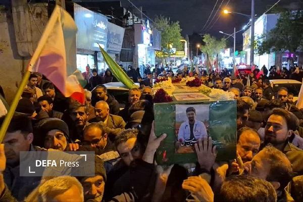 تشییع پیکر مطهر پرستار شهید «حسین عشقی» در مشهد+ تصاویر