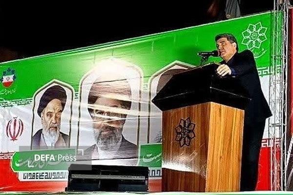 پشت نیروهای مسلح سد عظیمی بنام مردم وجود دارد پشت نیروهای مسلح سد عظیمی بنام مردم وجود دارد