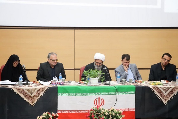 تأمین کالا‌های اساسی، ثبات بازار و تکمیل پروژه‌های عمرانی با جدیت دنبال می‌شود