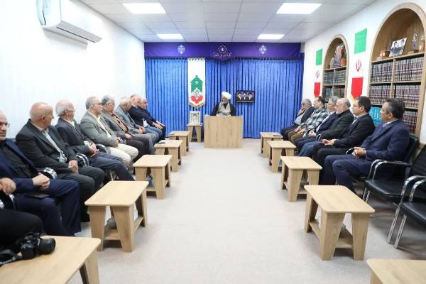 ایران برای استفاده از ظرفیت‌های متنوع «تنگه‌هرمز» نجابت نشان داده است/ امروز زمان احقاق حقوق ملت ایران از مستکبران عالم است