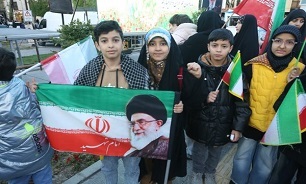 تصاویر / تجمع کودکان اصفهانی در محکومیت جنایات آمریکایی صهیونی و اربعین امام شهیدمان