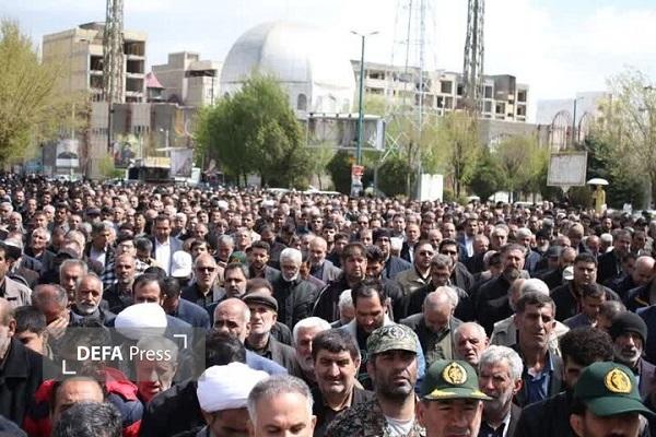 پیکر شهید «یزدان میر» و شهیده «فاطمه سادات میر» در دورود تشییع شد+ عکس