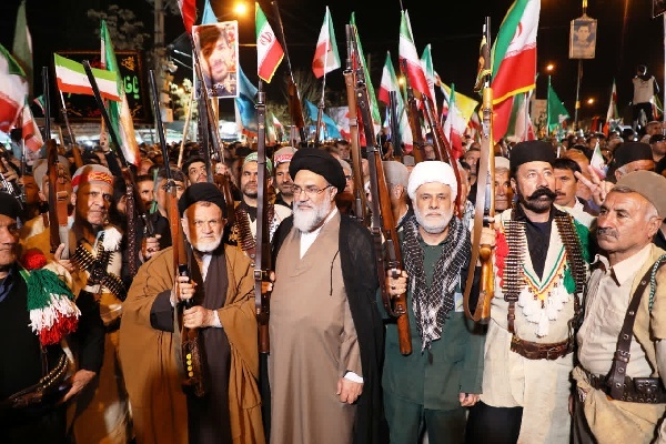 نان بلوط می‌خوریم، با برنو می‌جنگیم