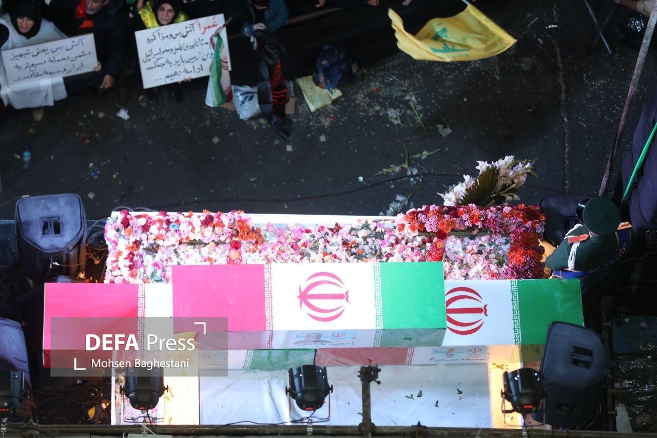 حضور پرشور مردم تهران در مراسم وداع با سردار شهید خادمی