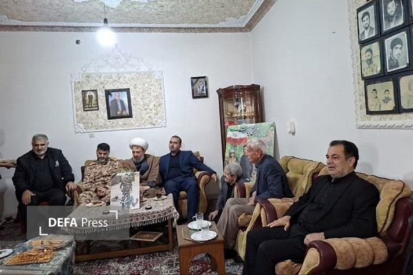 دیدار مسئولان میاندورود با خانواده شهدای جنگ رمضان در نوروز + تصاویر