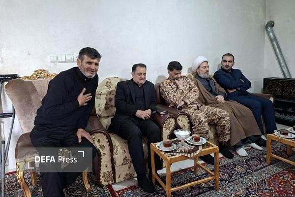 دیدار مسئولان میاندورود با خانواده شهدای جنگ رمضان در نوروز + تصاویر