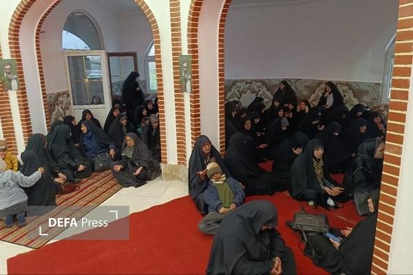 لحظه تحویل سال نو در جوار مزار شهدای گمنام پارک شهرستان سیمرغ + تصاویر