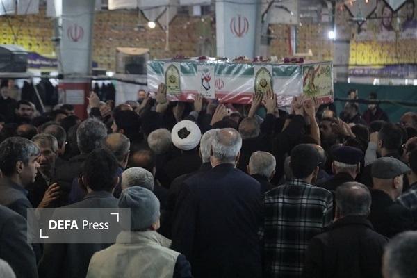 تشییع پیکر مطهر شهید «علی‌بابایی» هم‌زمان با اقامه نماز عید فطر در بابل