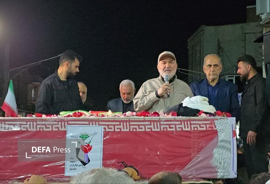 استاندار خوزستان: اهمیت جبهه مردمی کمتر از جبهه نظامی نیست استاندار خوزستان: اهمیت جبهه مردمی کمتر از جبهه نظامی نیست